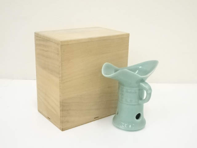 Pottery & Ceramics